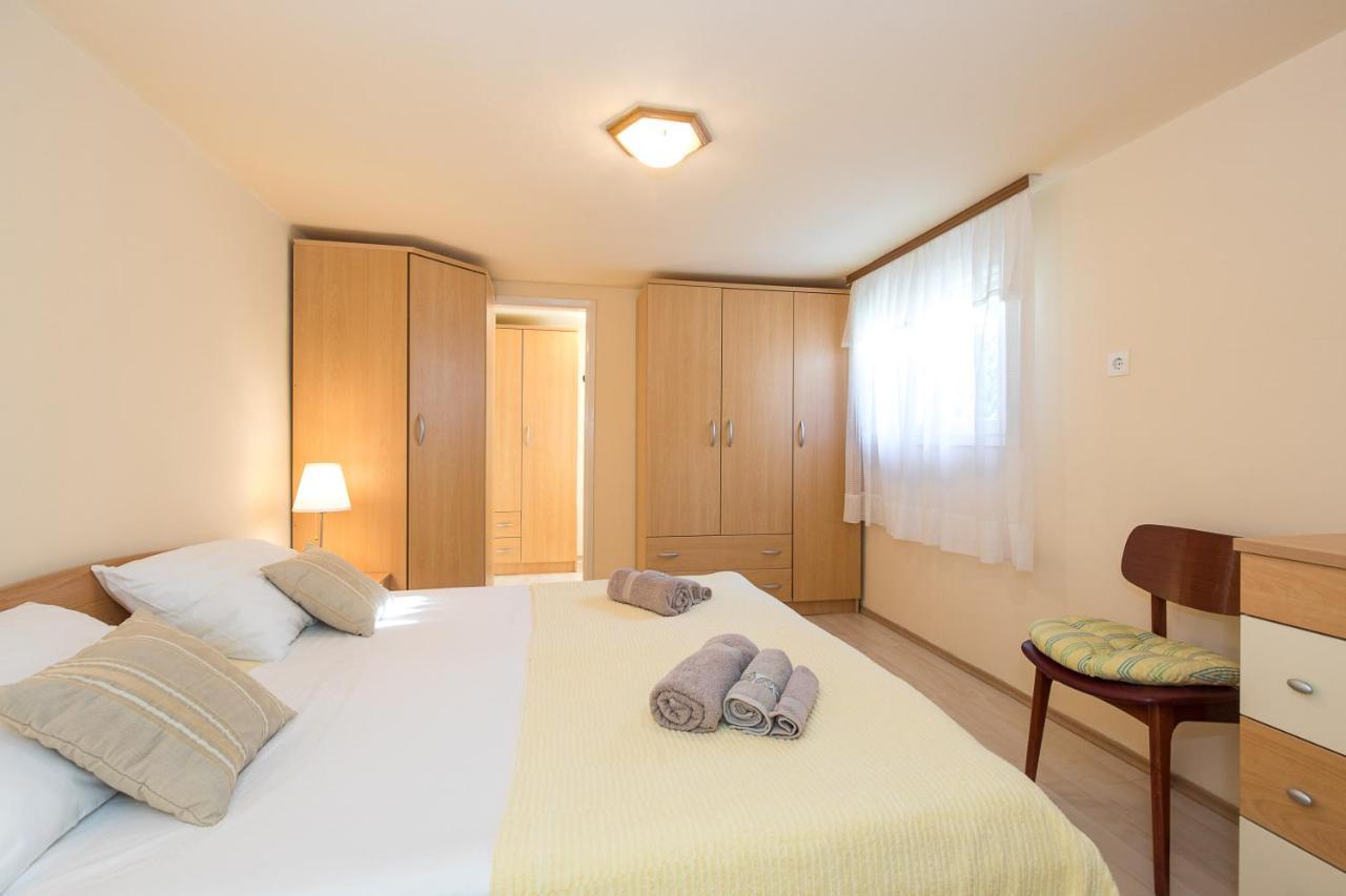 Beach Apartment Krk Town Extérieur photo