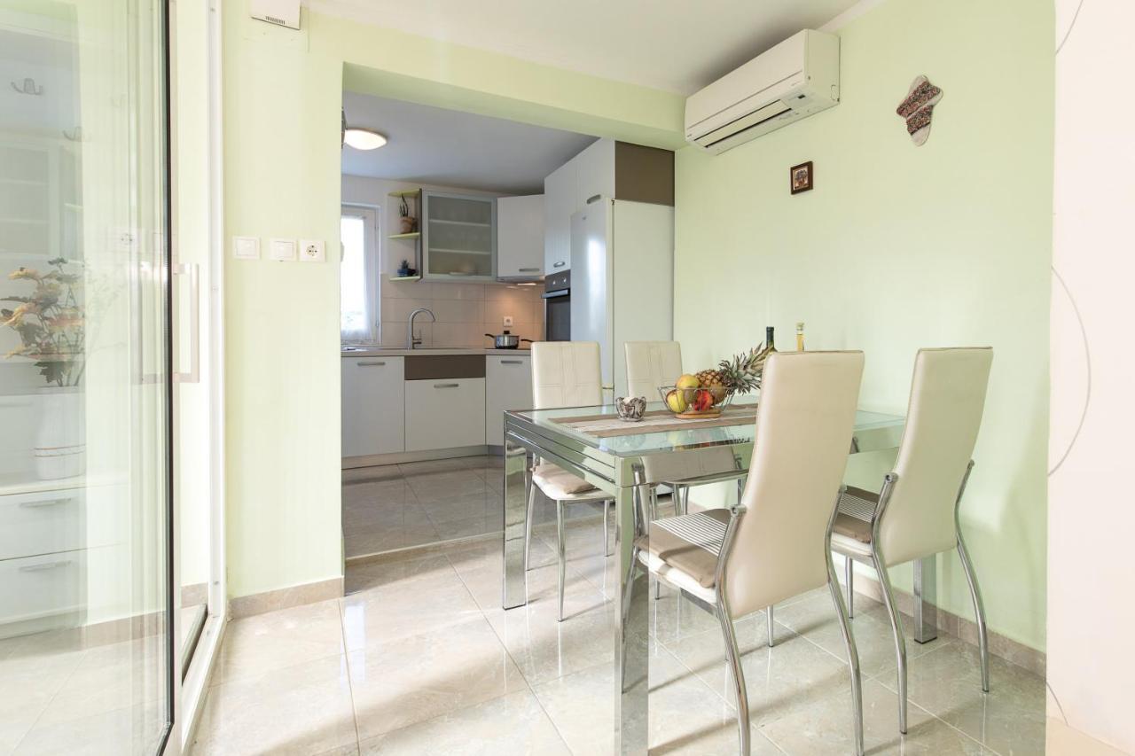 Beach Apartment Krk Town Extérieur photo
